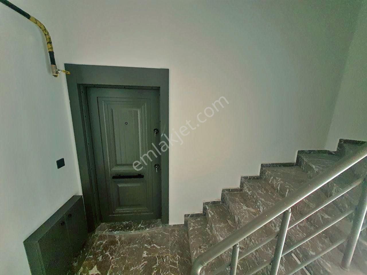 Uytundan Akçay Güre Arası Cemiltemelde Denize 850 Metre 1+1daire - Görsel 31