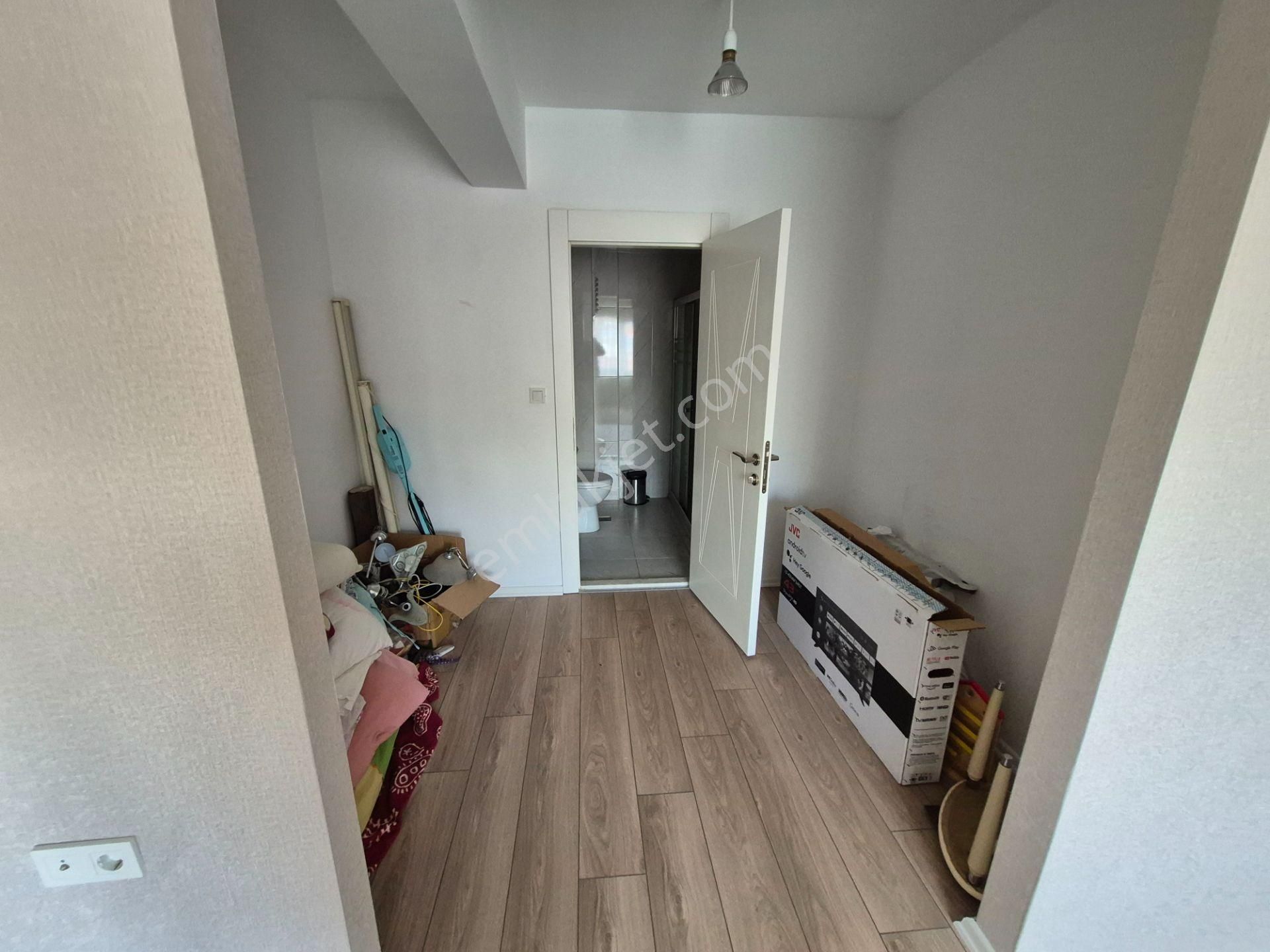 Cadde Üzerinde 150 M2 Ebeveyn Banyolu Ve Giyinme Odalı Daire - Görsel 22