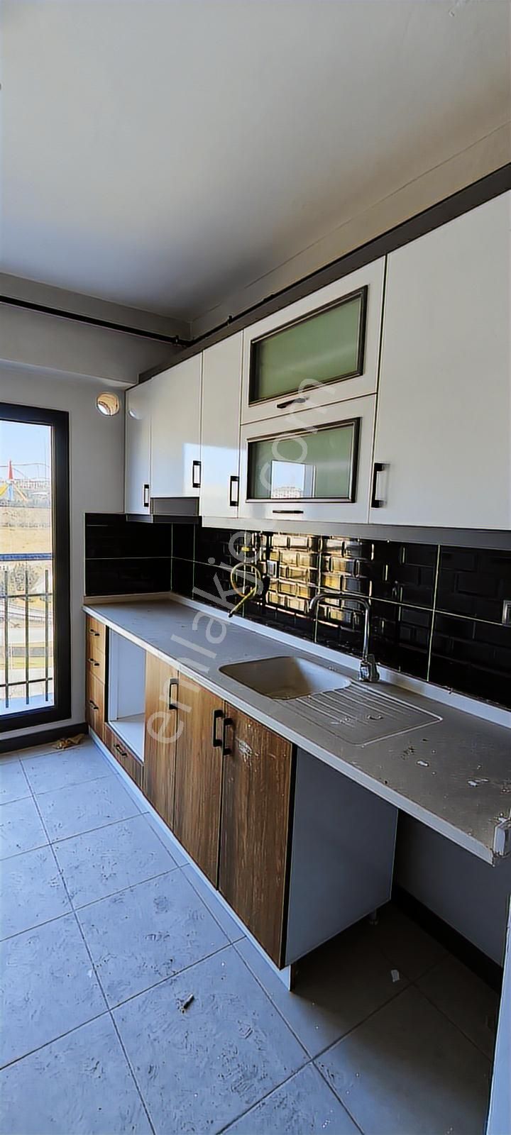 Armaxtan Toki 7/a Konutlarında 2+1 Satılık Manzaralı Daire - Görsel 7