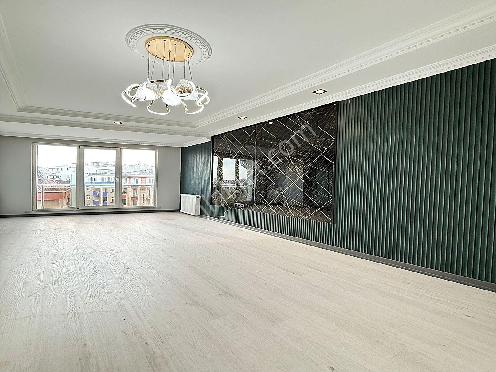 Esenyurt Üçevler Mahallesinde Minimal Dekorlu Geniş Arakat 2+1 Daire - Görsel 7