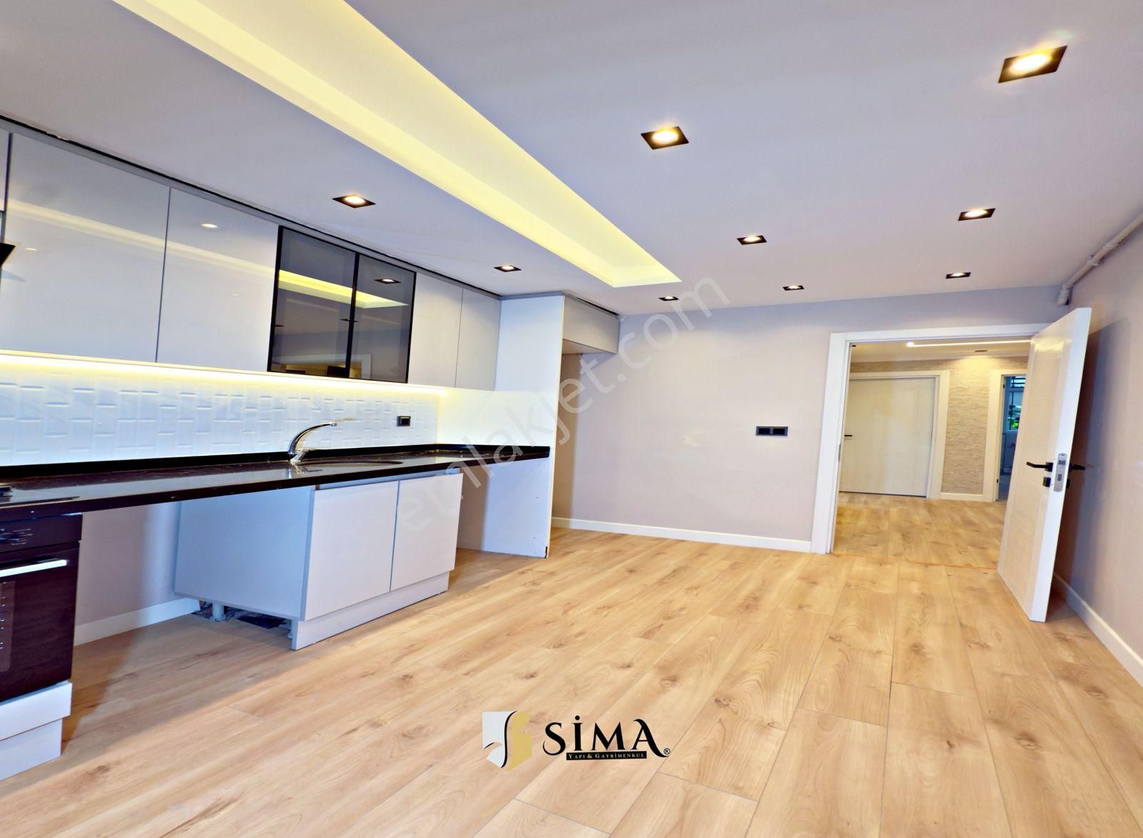 Metrobüse Yakın Kış Bahçeli İçi Full Dekorlu 2+1 Satılık Daire - Görsel 4