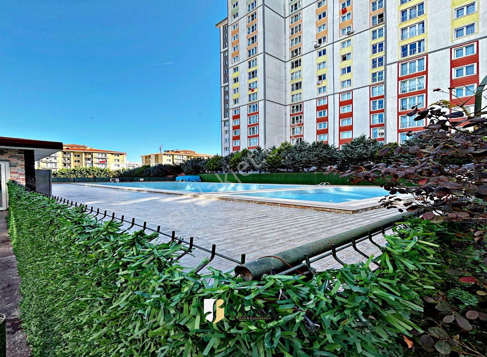 Metrobüse Yakın Havuzlu Güvenlikli Site İçi Satılık Daire - Görsel 4