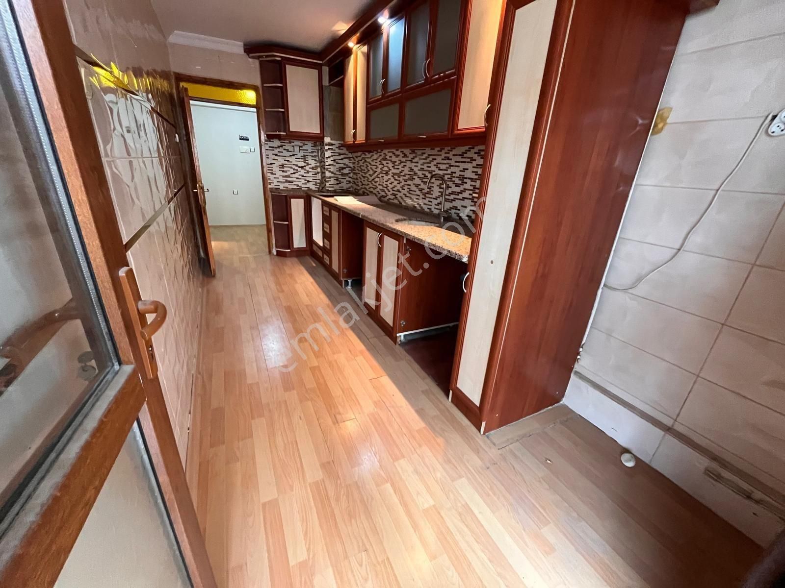 İnönü Cad. Ve Metro Durakları Yakını 3+1 Arakat Çift Cephe Doğalgazlı Çift Balkon - Görsel 29