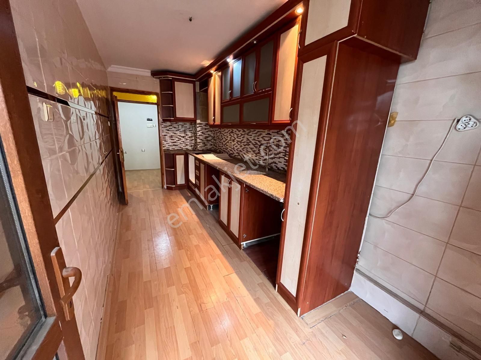 İnönü Cad. Ve Metro Durakları Yakını 3+1 Arakat Çift Cephe Doğalgazlı Çift Balkon - Görsel 20