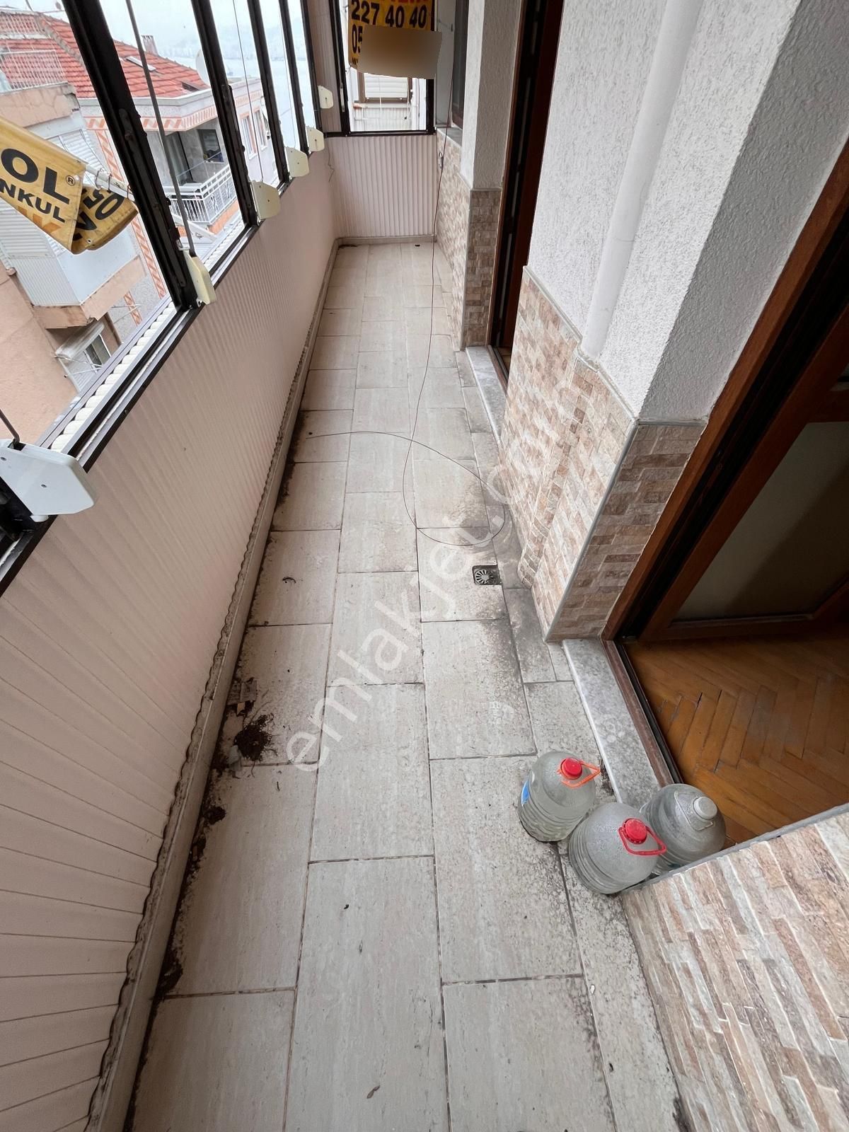 İnönü Cad. Ve Metro Durakları Yakını 3+1 Arakat Çift Cephe Doğalgazlı Çift Balkon - Görsel 12