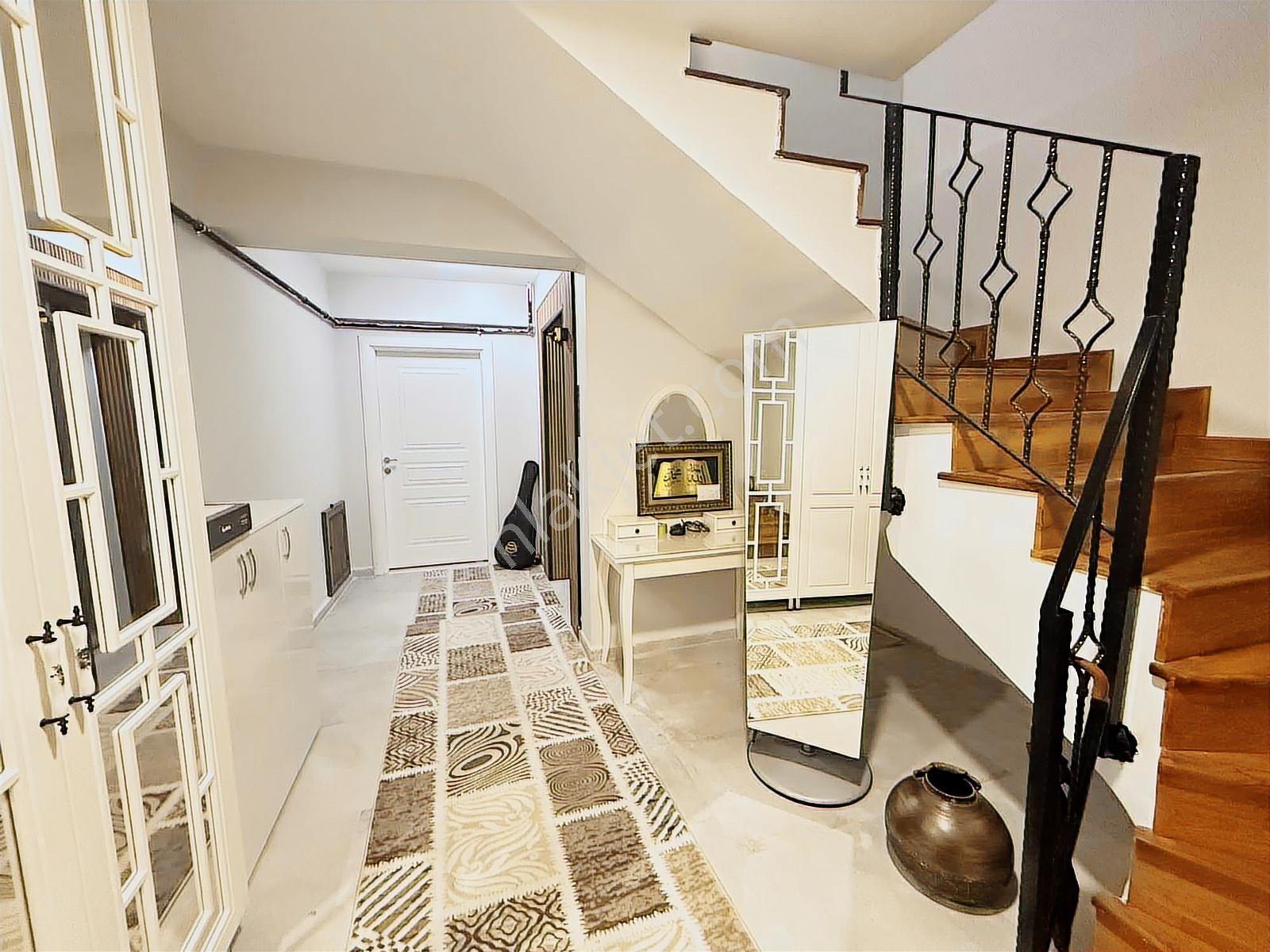 Bm Real Estate Yunuseli'nde Satılık 3 Katlı Asansörlü Villa - Görsel 13