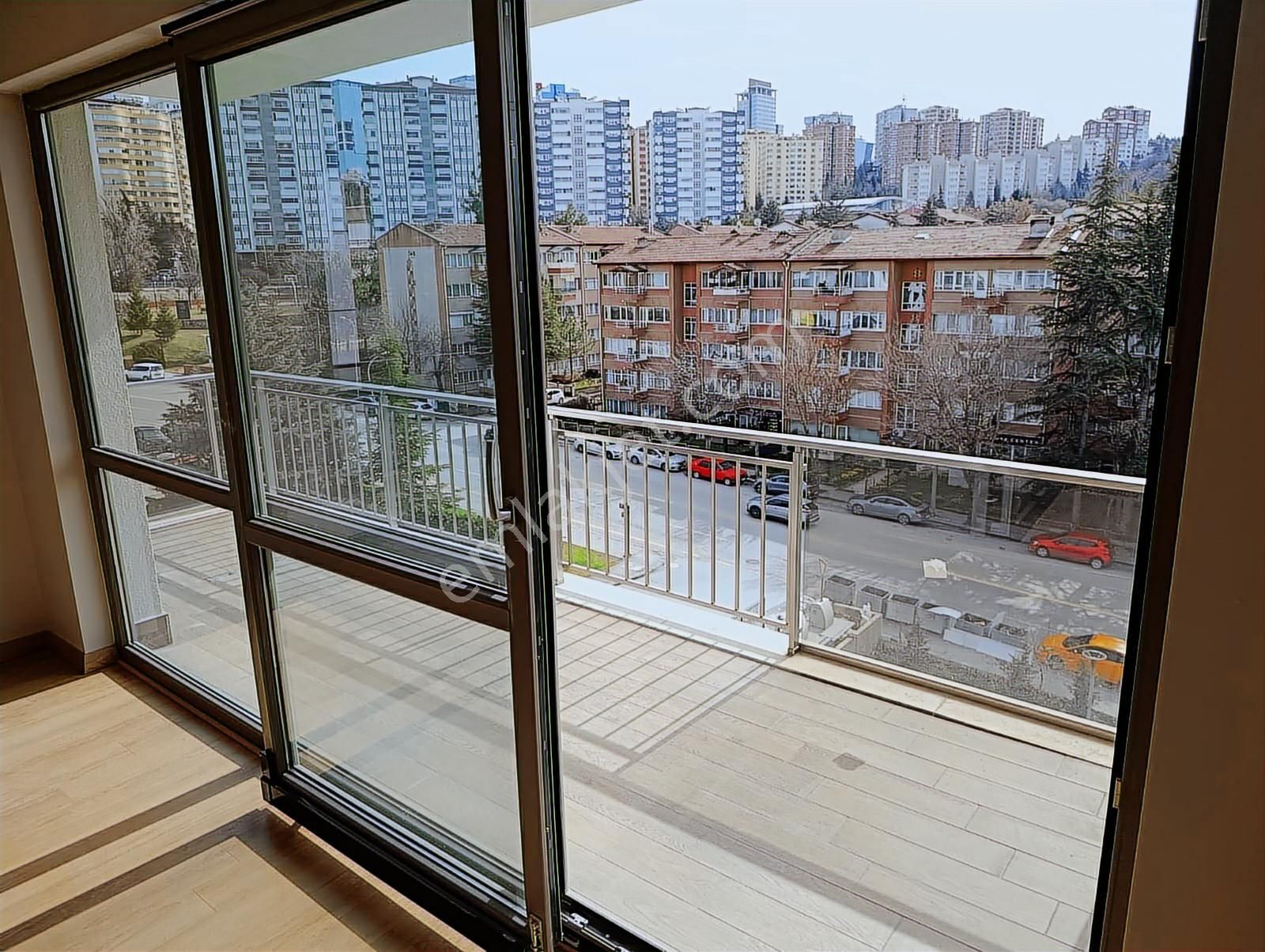 Çukurambar Farilya Cadde'de Güney/doğu,ankastreli,yeniboyalı 2+1 - Görsel 20