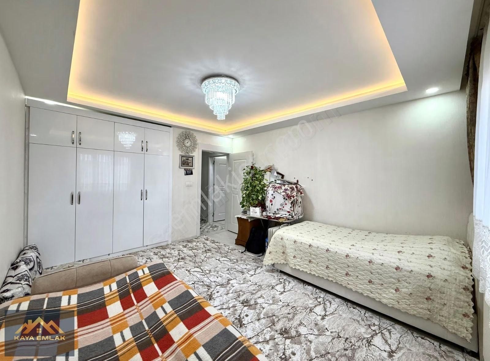 Güneşte Merkezi Konumda Ara Kat Ful Bakımlı 2+1 Kattan Bölme Dai - Görsel 7