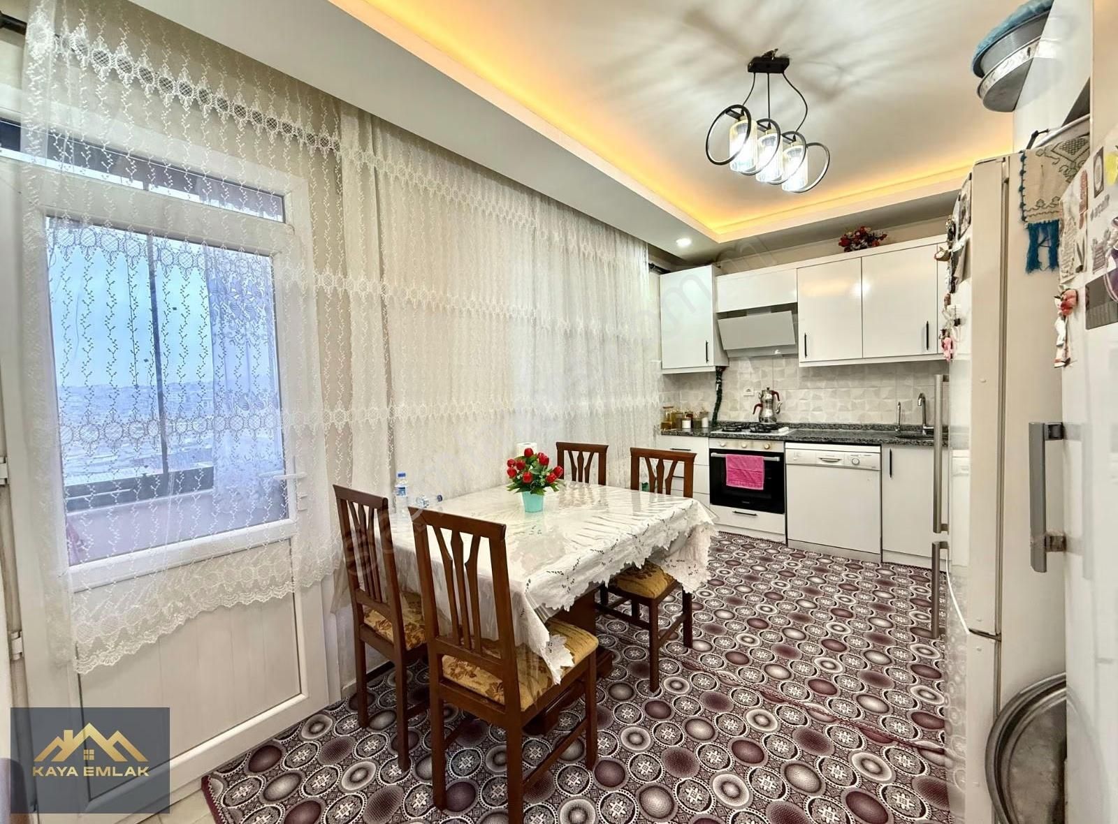 Güneşte Merkezi Konumda Ara Kat Ful Bakımlı 2+1 Kattan Bölme Dai