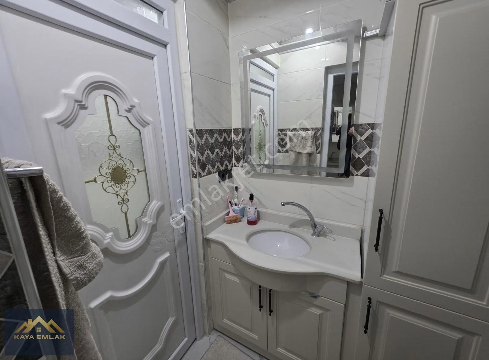 Yeşilevler Merkezi Konumda Ara Kat 4+1 Kattan Bölme Daire - Görsel 25