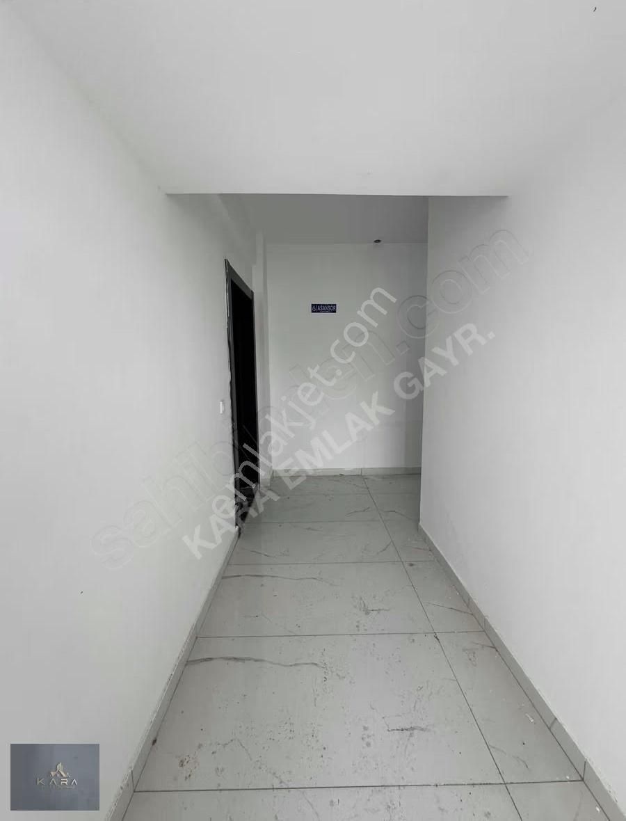 Bahçeşehir Kolj. Karşısı Kiralık Daire, Ebeveyn Banyolu, Havuzlu - Görsel 8