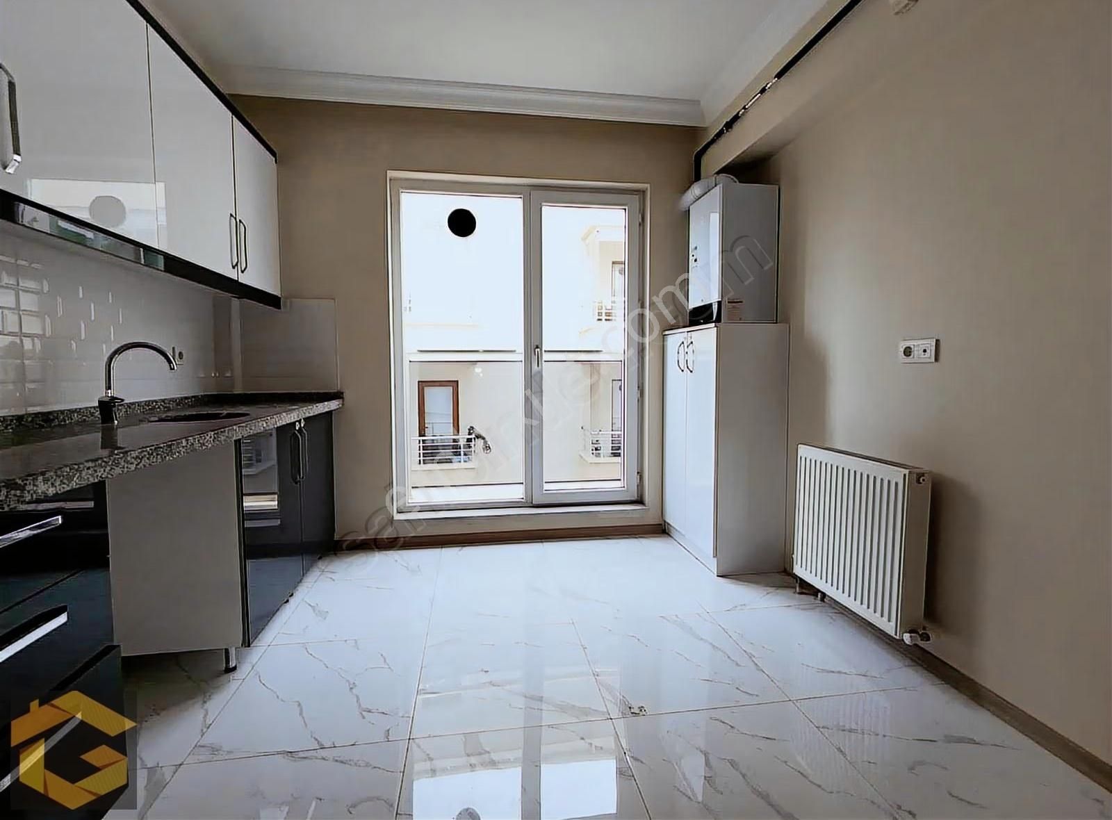 Gülpınar İlköğretim Okulu Yakını Cadde Üzeri Kiralık 3+1 Daire - Görsel 29