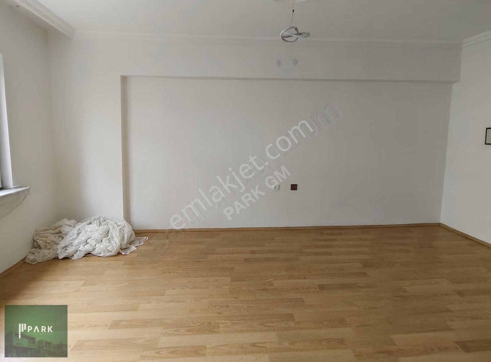 Park Gayrimenkul'den Akarbaşı Mahllesinde Kiralık 3+1 Daire - Görsel 8