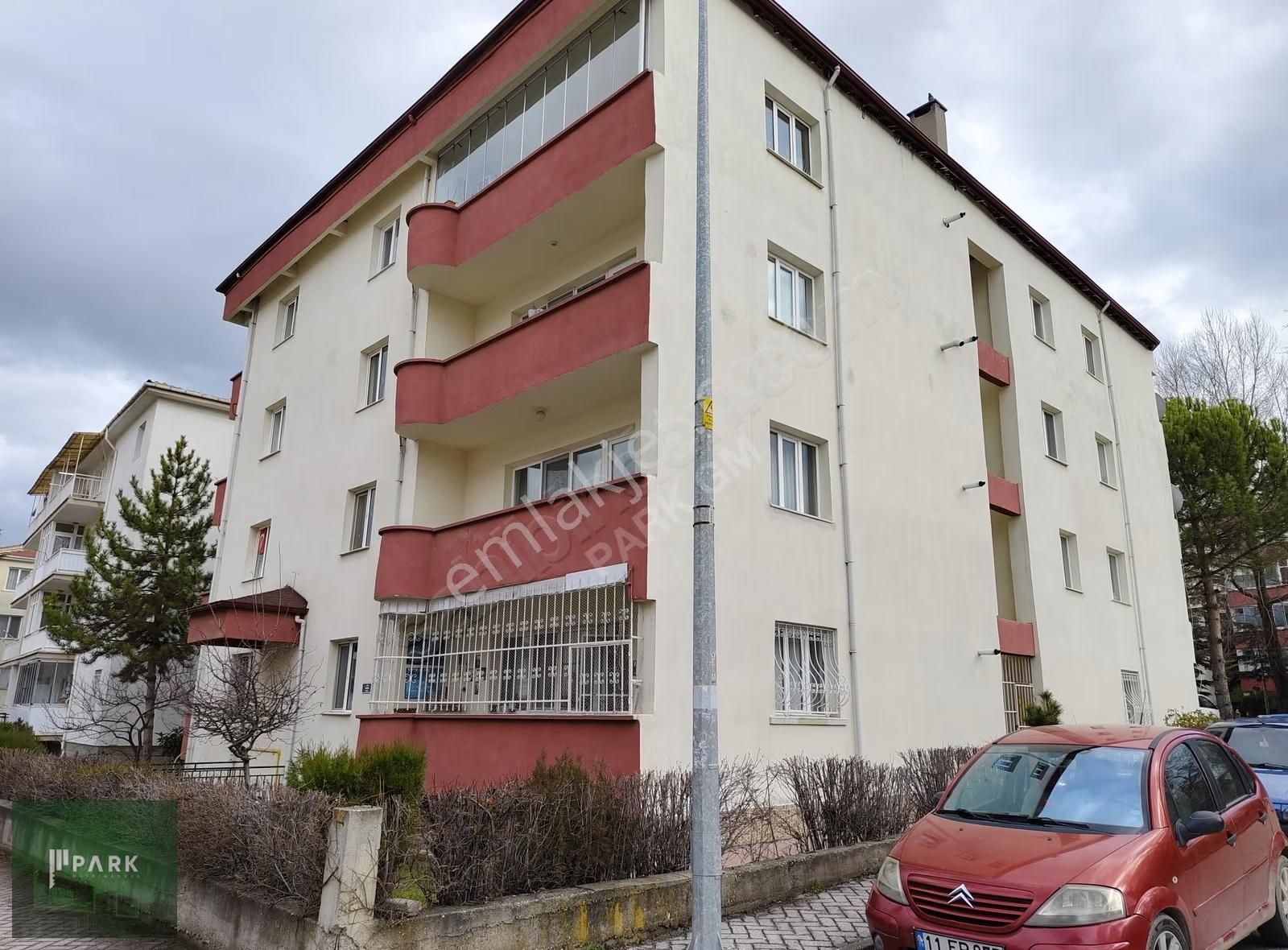 Park Gayrimenkul'den Akarbaşı Mahllesinde Kiralık 3+1 Daire