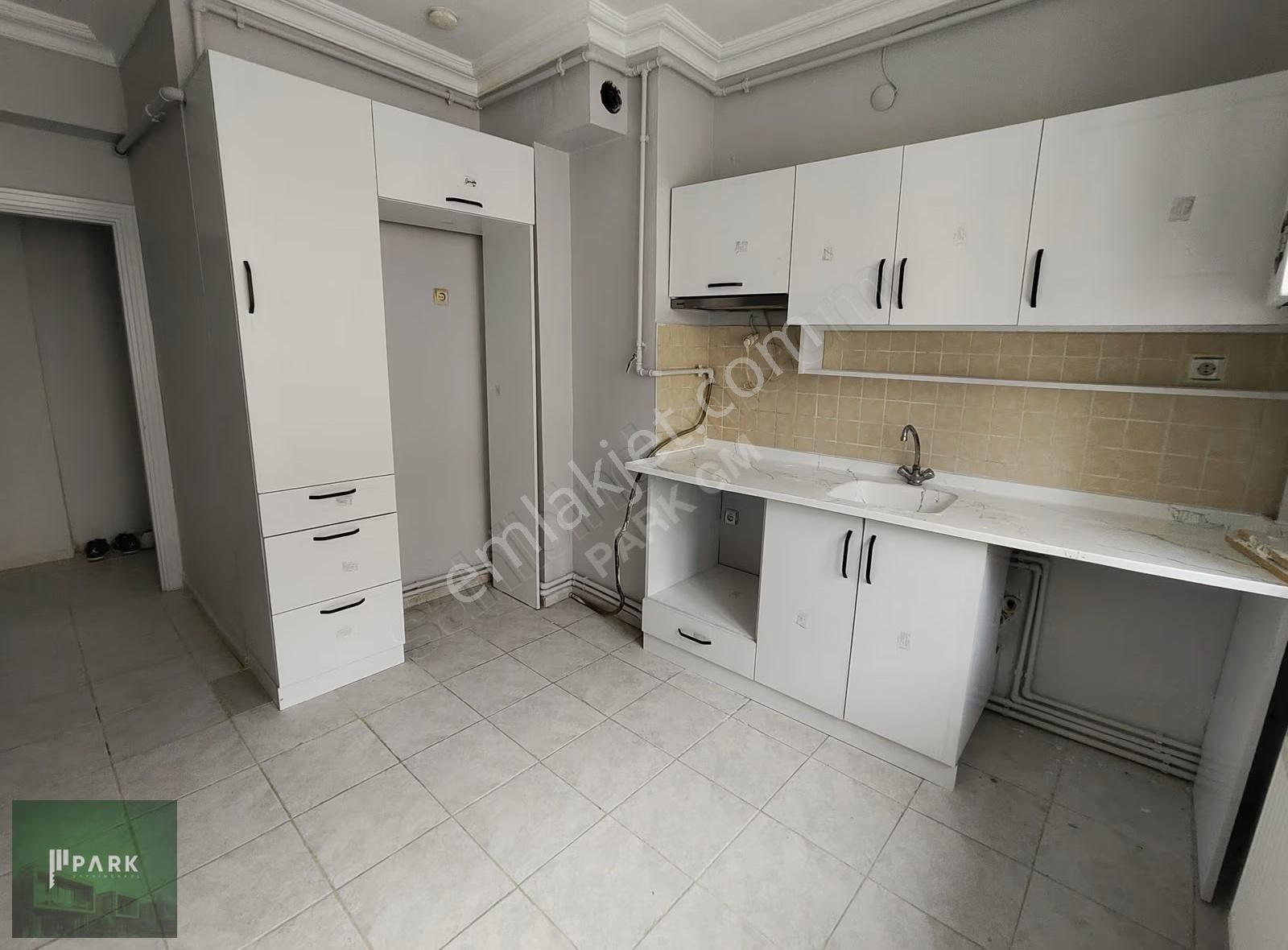 Park Gayrimenkulden Ömerağada Cadde Üzeri Satılık 3+1 Daire - Görsel 22