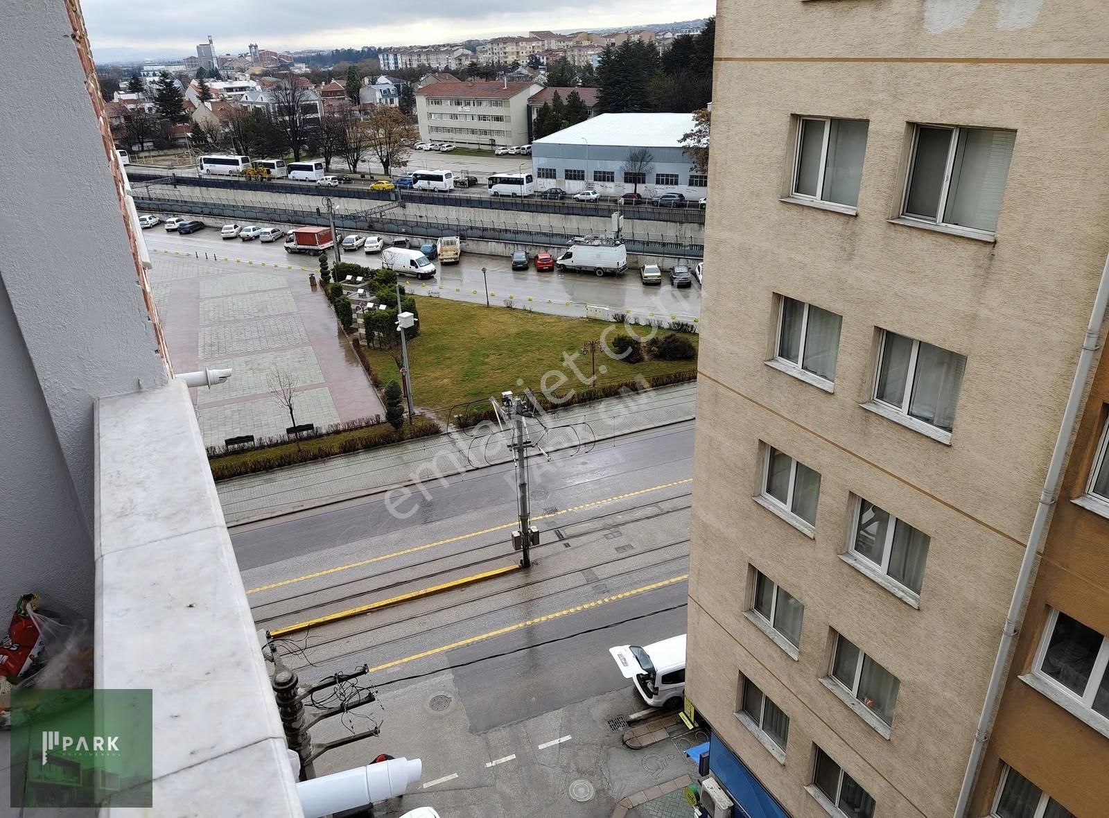 Park Gayrimenkulden Ömerağada Cadde Üzeri Satılık 3+1 Daire - Görsel 25