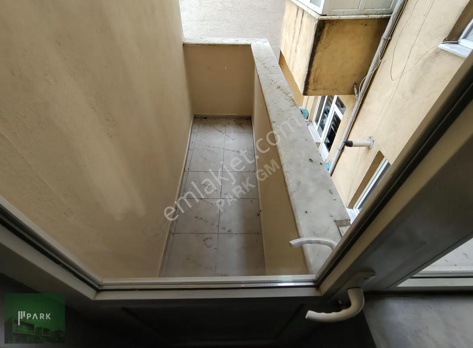 Park Gayrimenkulden Ömerağada Cadde Üzeri Satılık 3+1 Daire - Görsel 14
