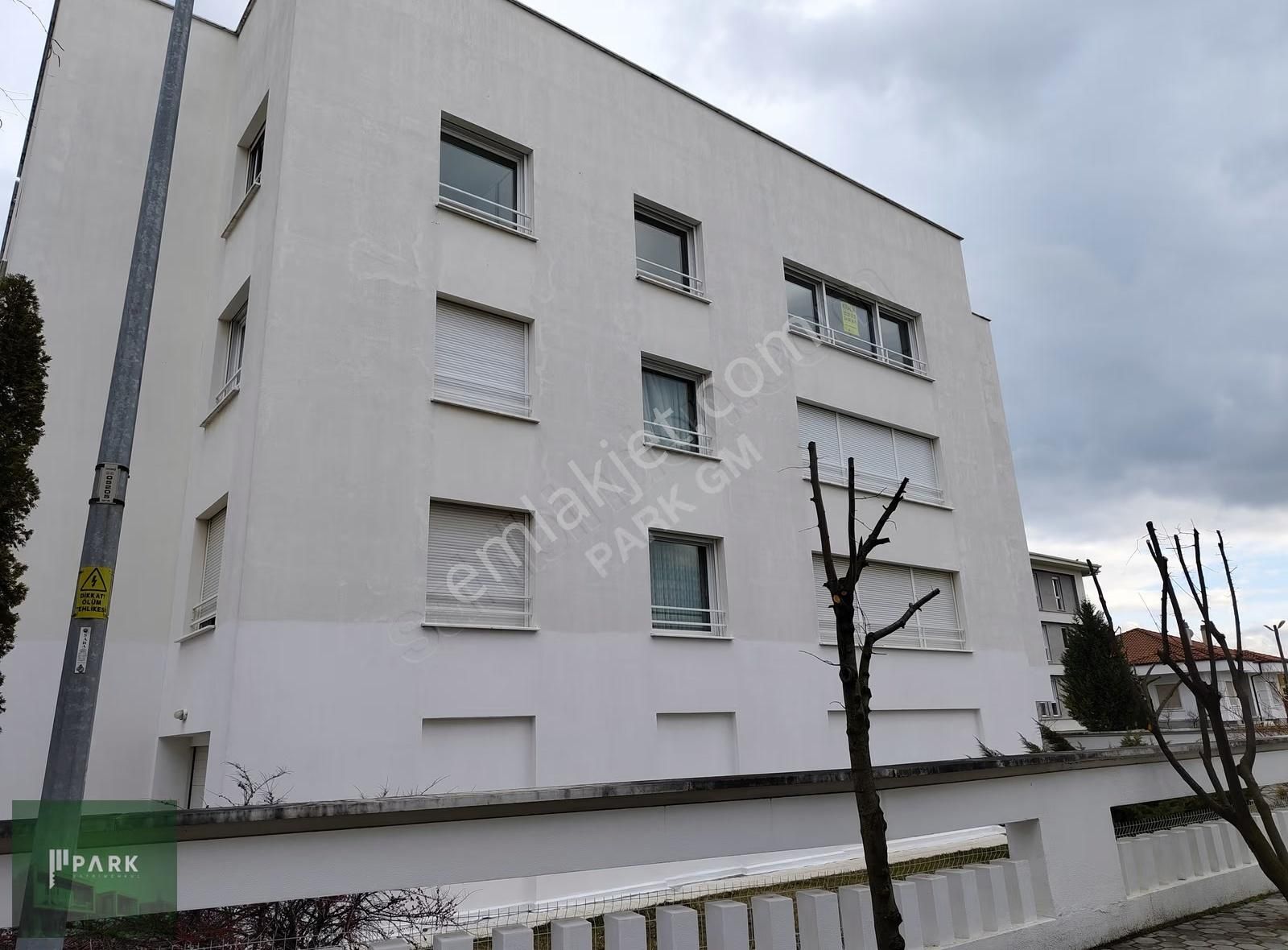 Park Gayrimenkul'den Batıkent İnci 2 Sitesinde Kiralık 3+1 Daire - Görsel 31