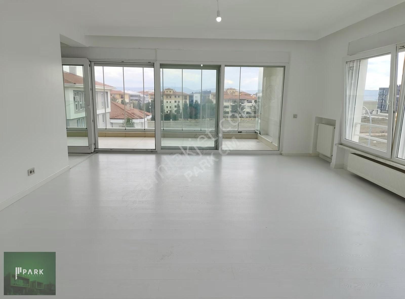 Park Gayrimenkul'den Batıkent İnci 2 Sitesinde Kiralık 3+1 Daire - Görsel 16