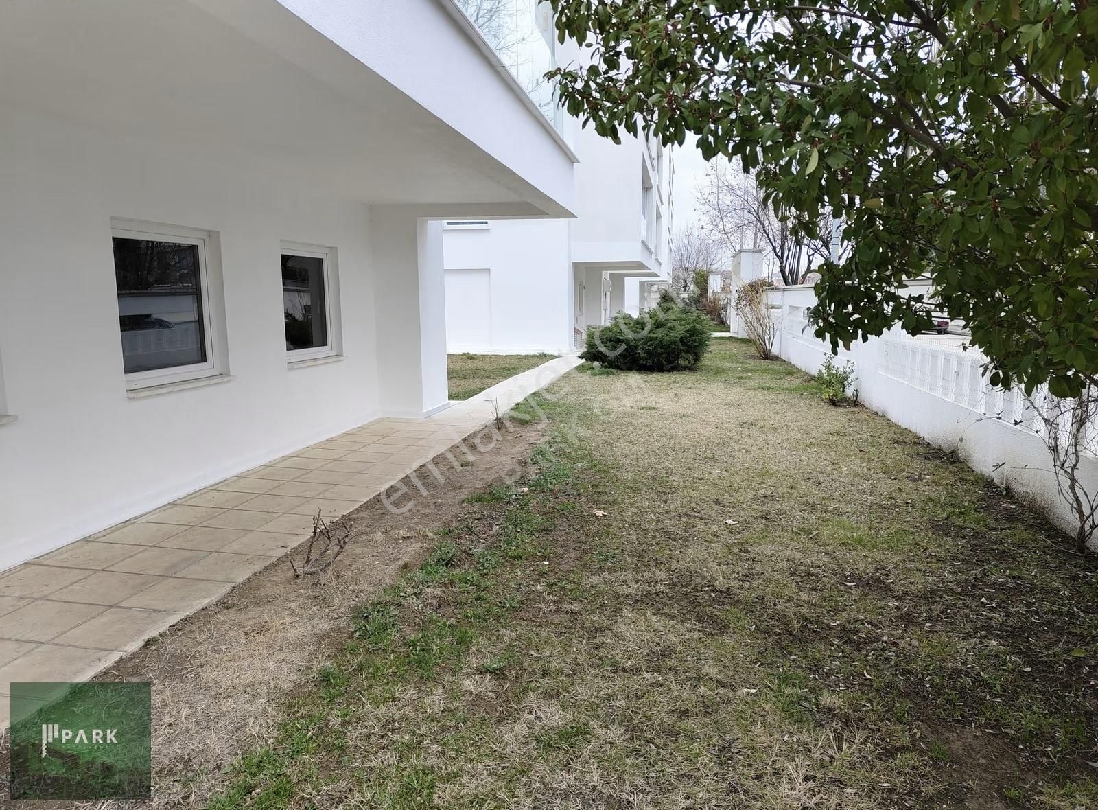 Park Gayrimenkul'den Batıkent İnci 2 Sitesinde Kiralık 3+1 Daire - Görsel 34