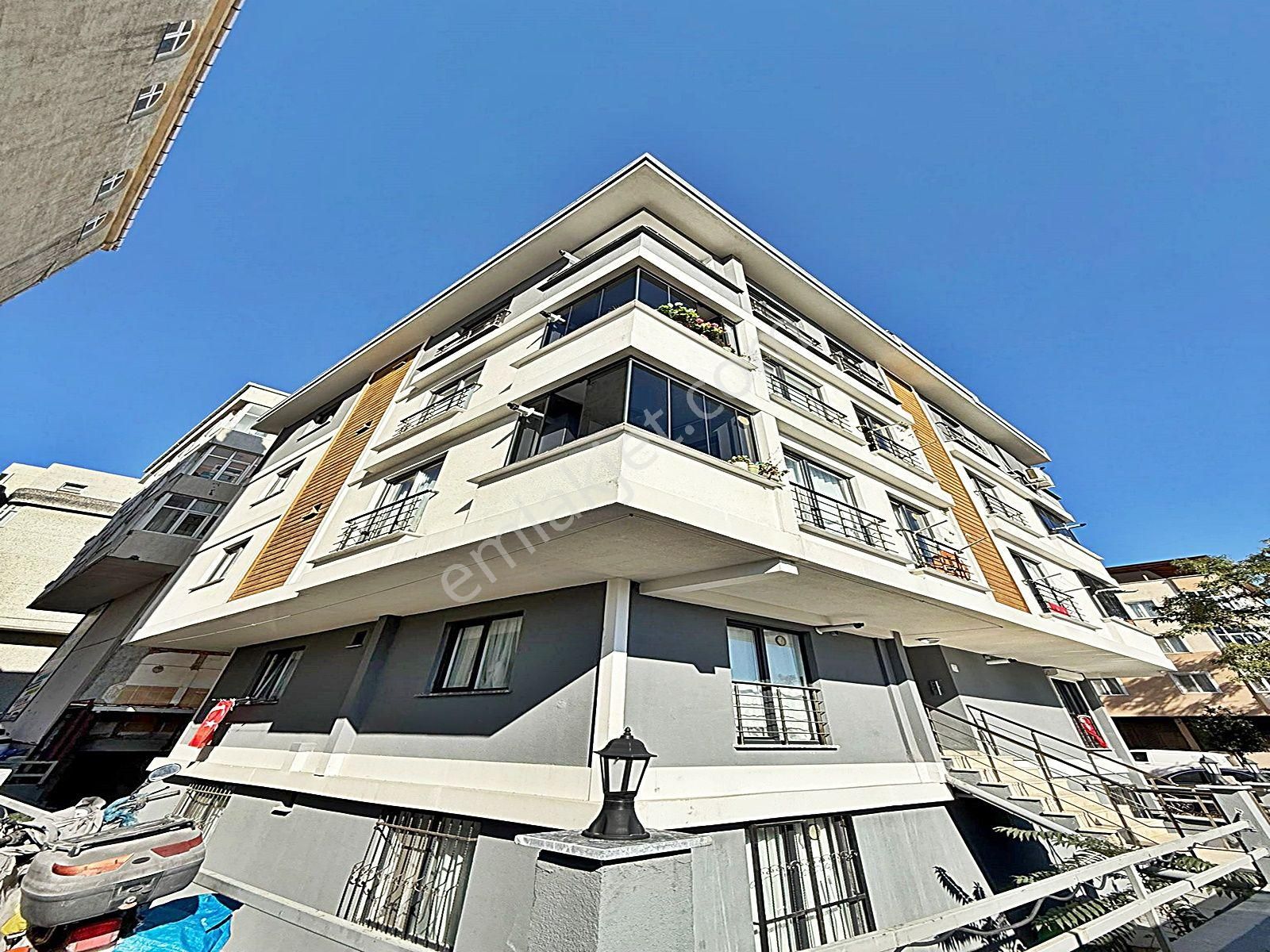 Metrobüse 1 Adım Yürüme Mesafesinde Sıfır Satılık Daire !!!