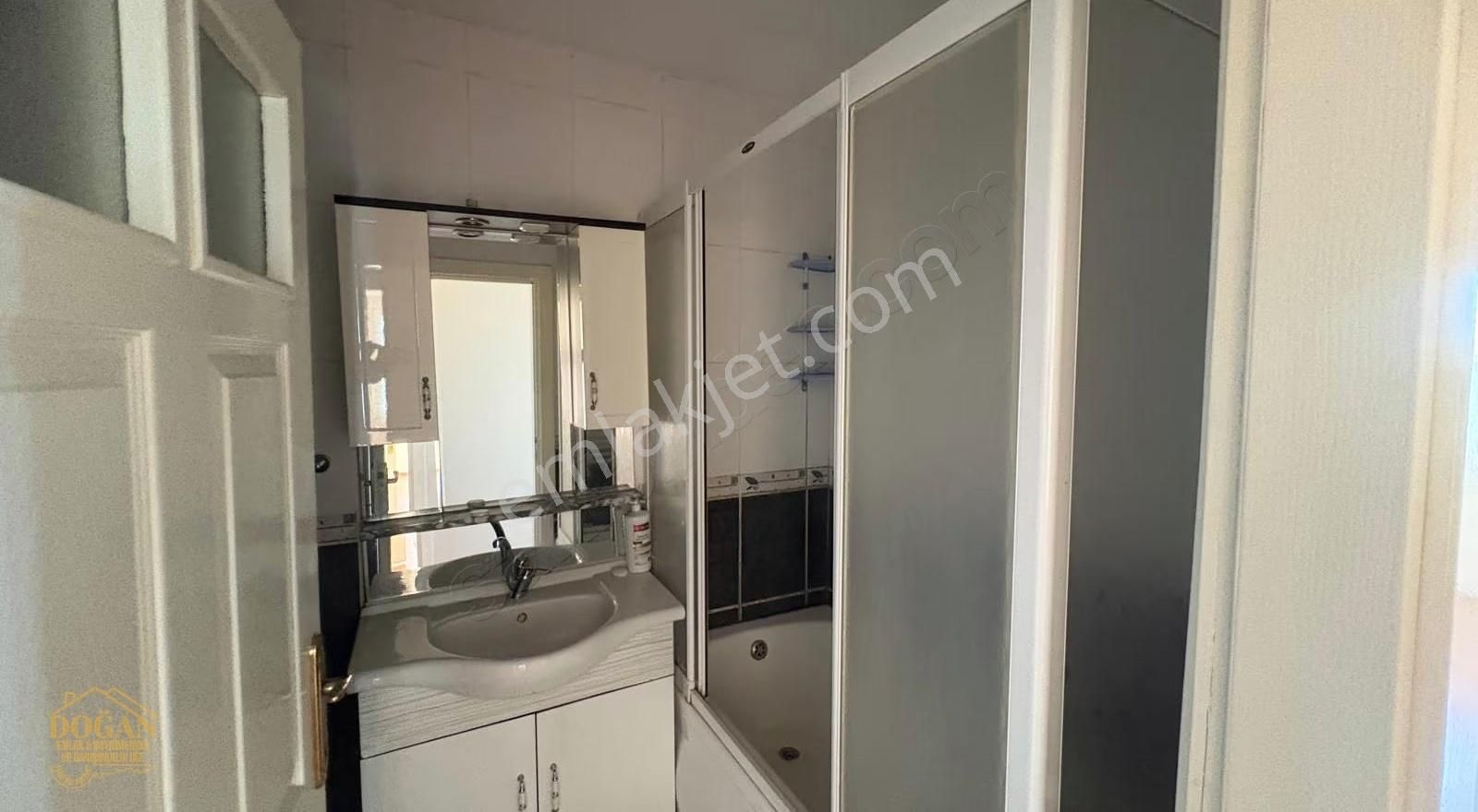Pendik Gözdağında 3+1 Satılık İskanlı Ara Kat Daire - Görsel 22