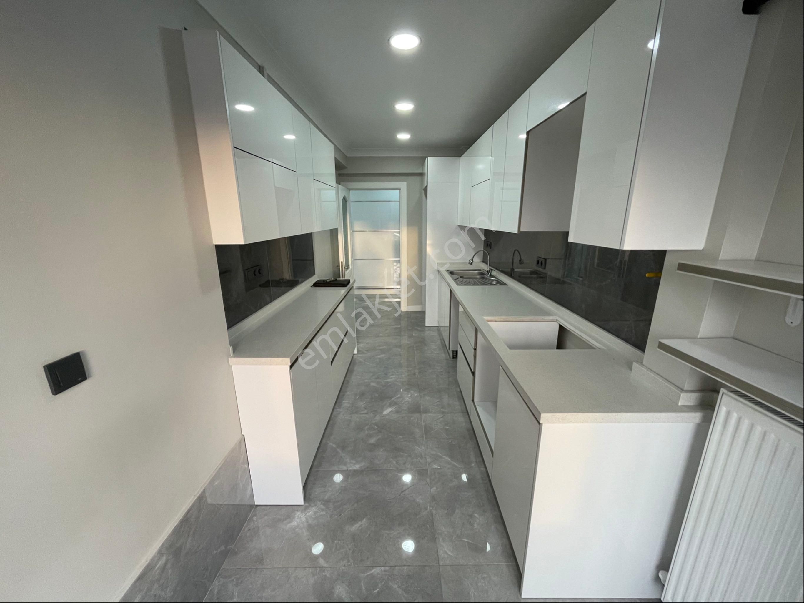 Rekreasyon Alanı Ve Metro Yakını Full Yapılı 3+1 Satılık Daire - Görsel 27