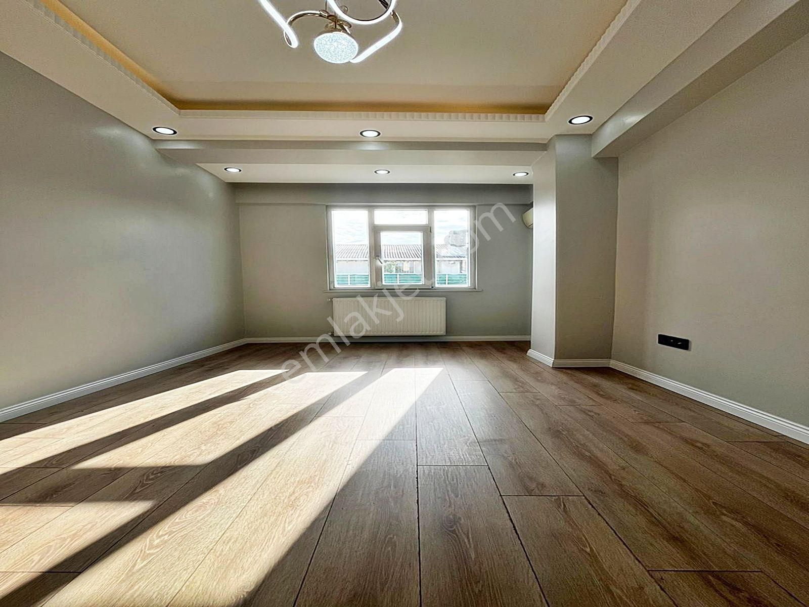 Esenyurt Mehterçeşme Mahallesinde Çift Balkonlu Metrobüse Yakın Arakat 2+1 Daire - Görsel 11