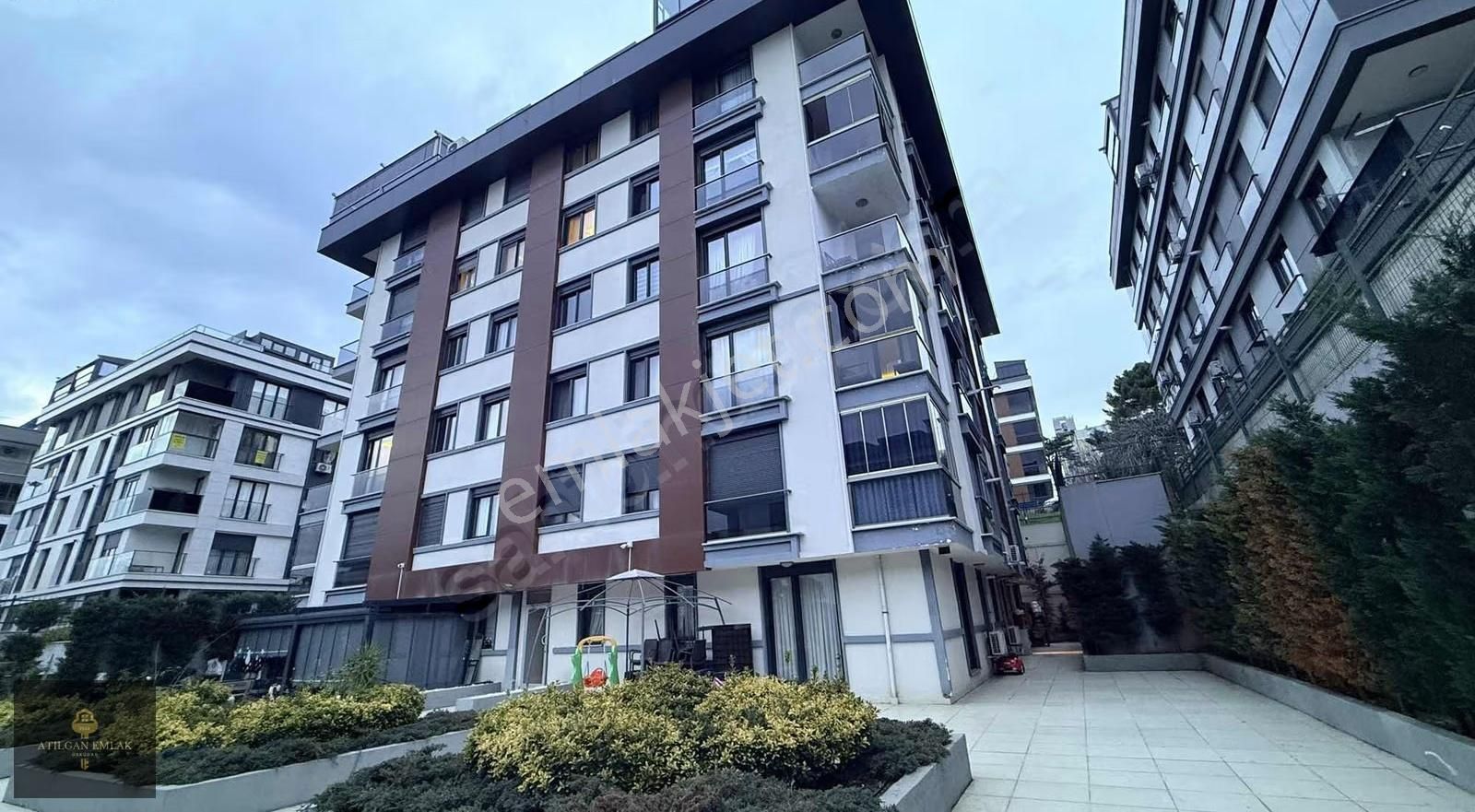 Yeni Binada | Otoparklı | Geniş Kullanımlı Daire - Görsel 22