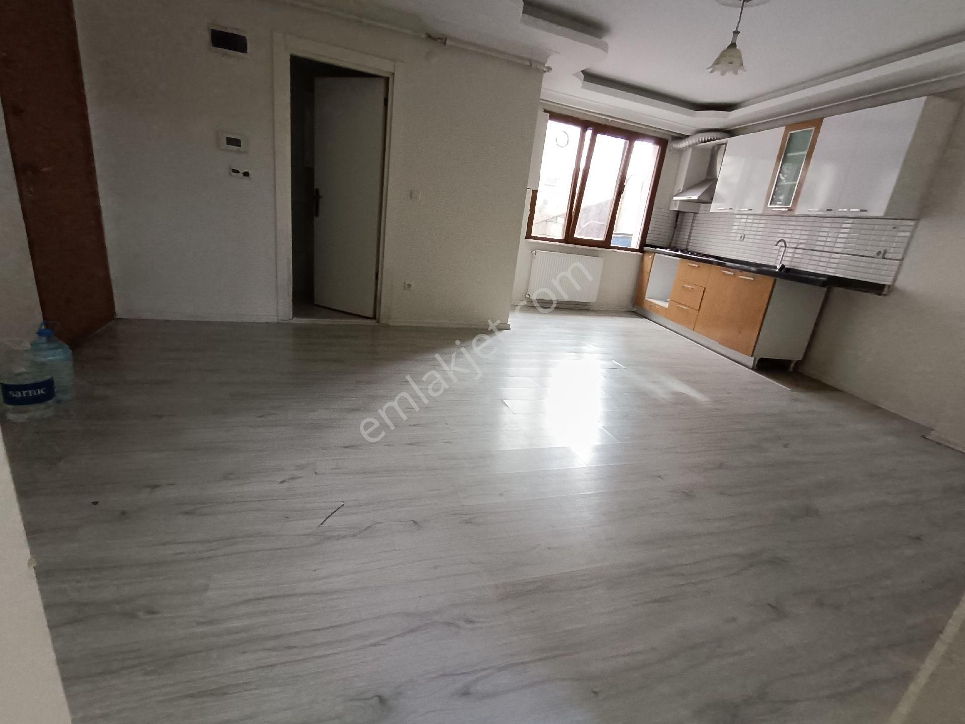 Kavaklı'da Kiralık 1+1 Daire - Görsel 2