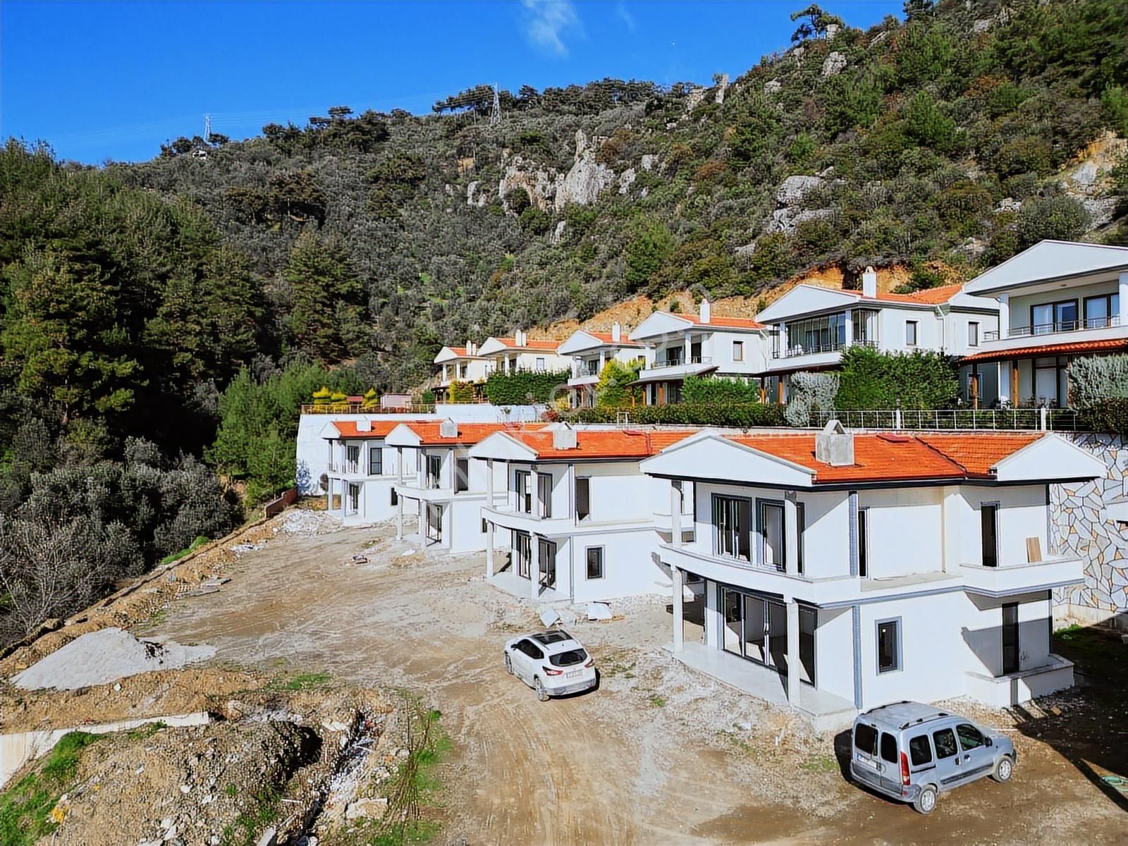 Nova'dan Altınoluk'ta Harika Manzaralı 3 +1 Dublex Villa