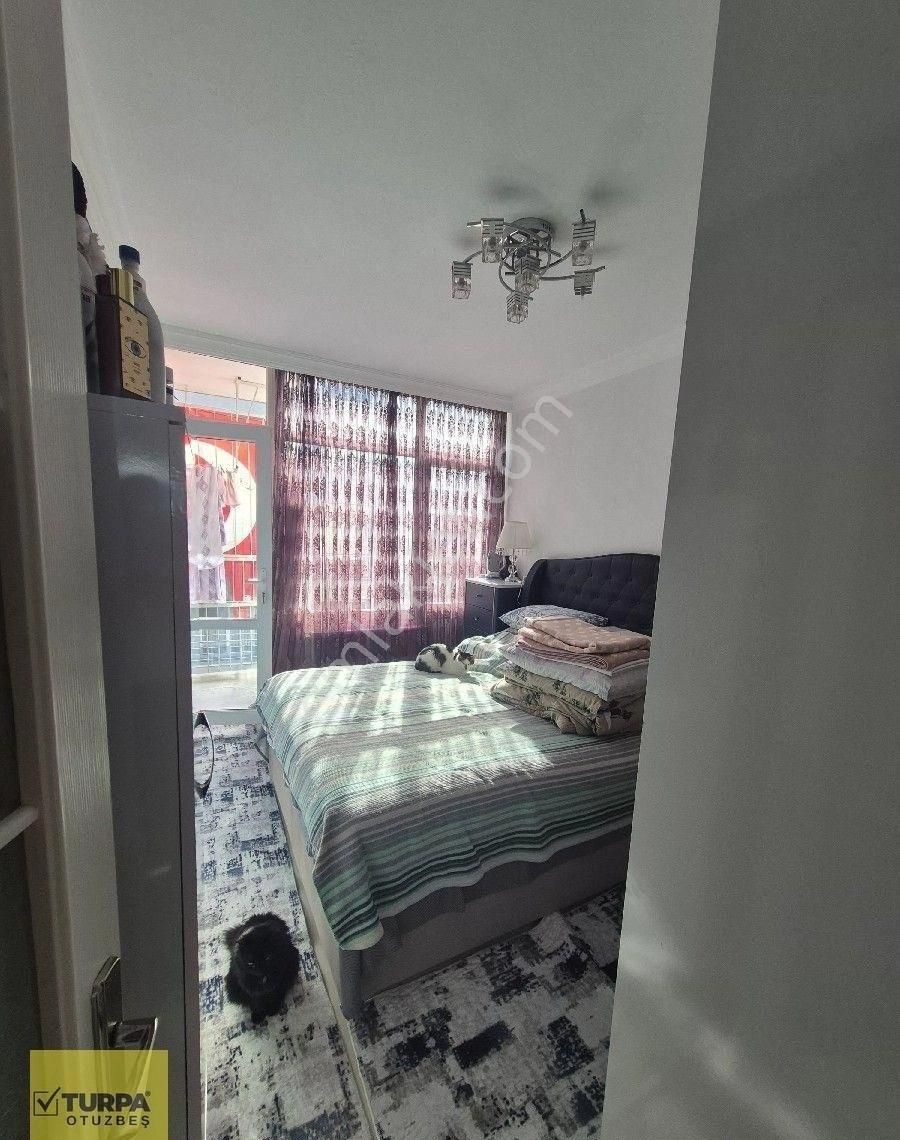 Turpa Otuzbeş'ten Halil Rıfat Paşa Caddesinde 2+1 - Görsel 19