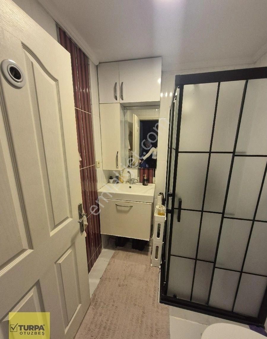 Turpa Otuzbeş'ten Halil Rıfat Paşa Caddesinde 2+1 - Görsel 11