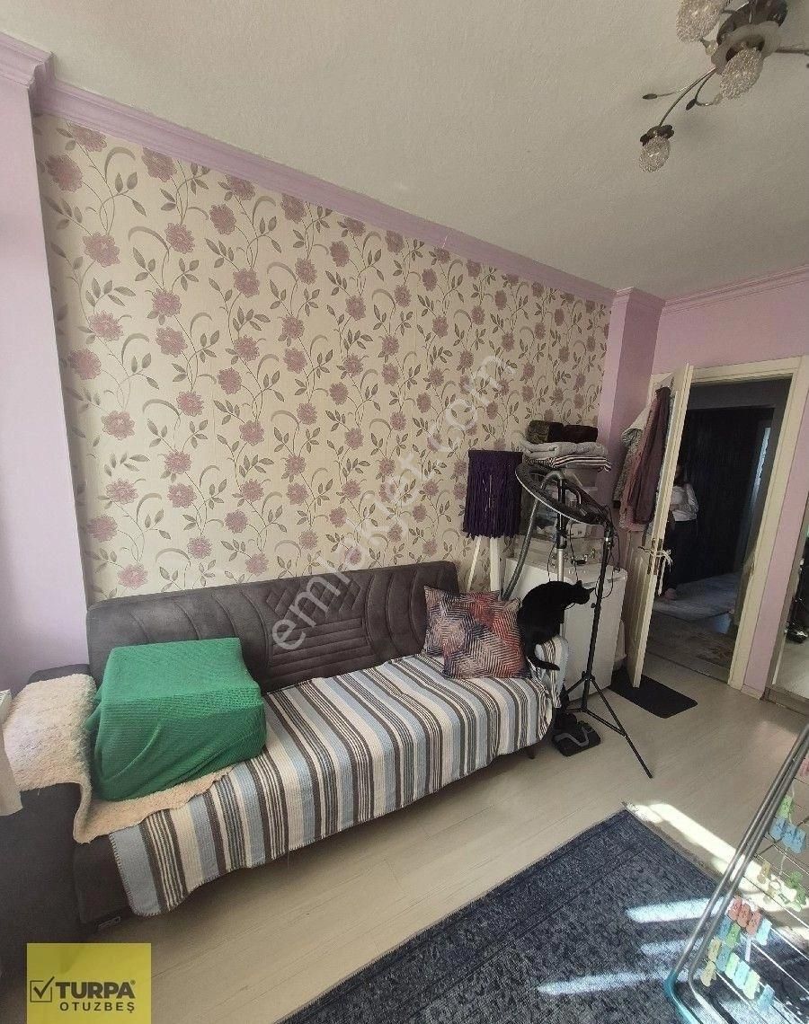 Turpa Otuzbeş'ten Halil Rıfat Paşa Caddesinde 2+1 - Görsel 16