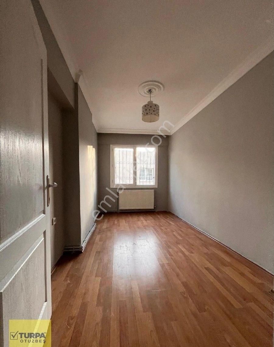 Turpa Otuzbeş'ten Bahar Mahallesinde Genç Binada 2+1 Kiralık - Görsel 18