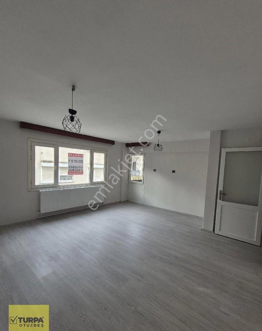 Turpa Otuzbeş'ten Barbaros Mahallesinde 3+1 Kiralık - Görsel 13