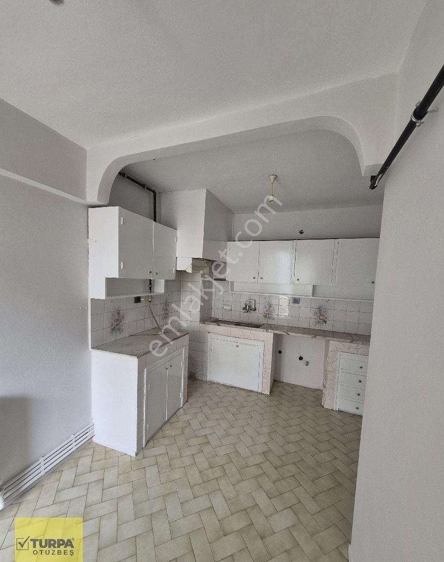 Turpa Otuzbeş'ten Barbaros Mahallesinde 3+1 Kiralık - Görsel 15