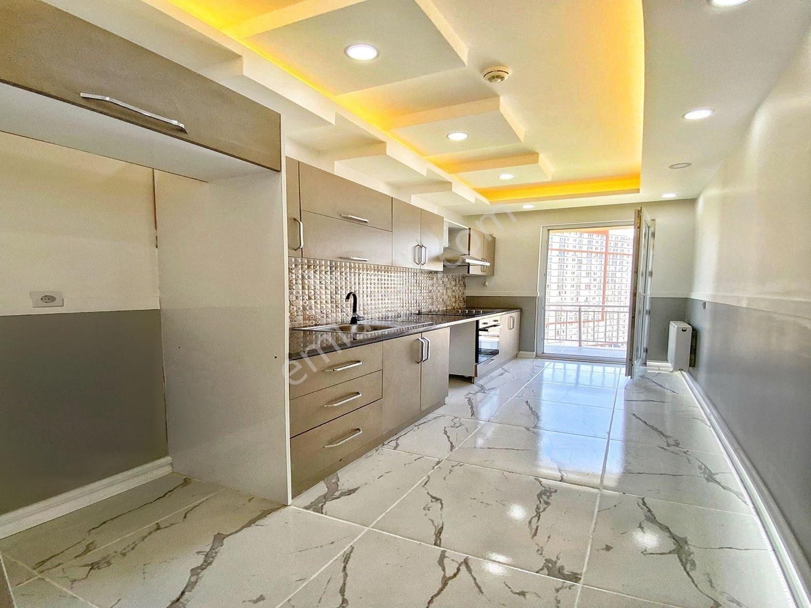 Metrobüse Yakın Havuzlu Güvenlikli Site İçinde 2+1 Lüks Daire - Görsel 6