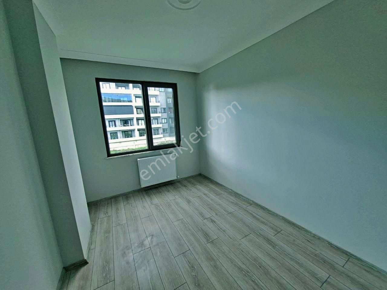 Uytundan Akçay Altınkumda Ülkü Yoluna Yakın Doğalgazlı 2+1 Daire - Görsel 17
