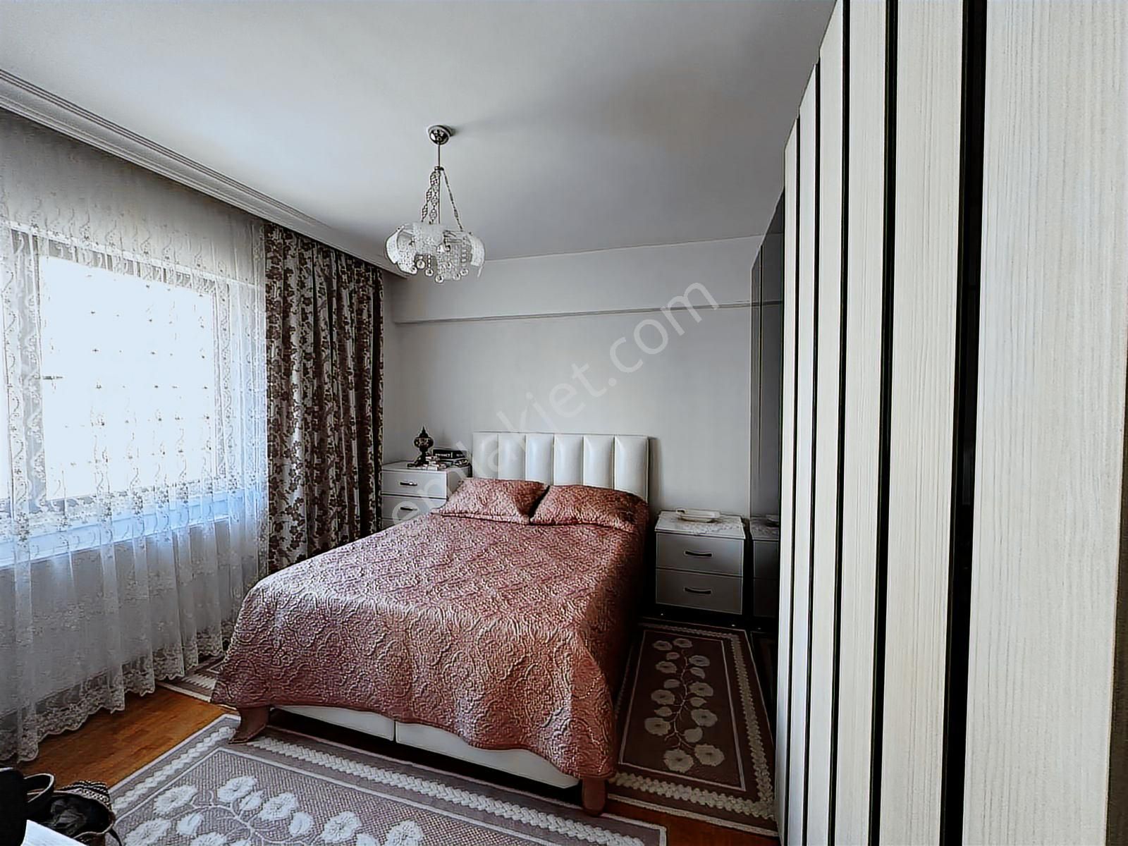 Yenimahalle Kayalar Emirdağ Cad.üzerinde Yapılı 3+1satılık Daire - Görsel 3