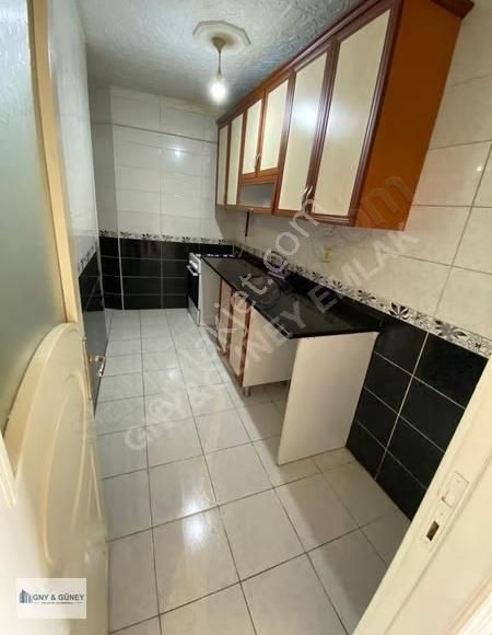 Güney Emlak'tan Türkeli Caddesin'de 4+1 2.kat 130 M2 Satılık - Görsel 3