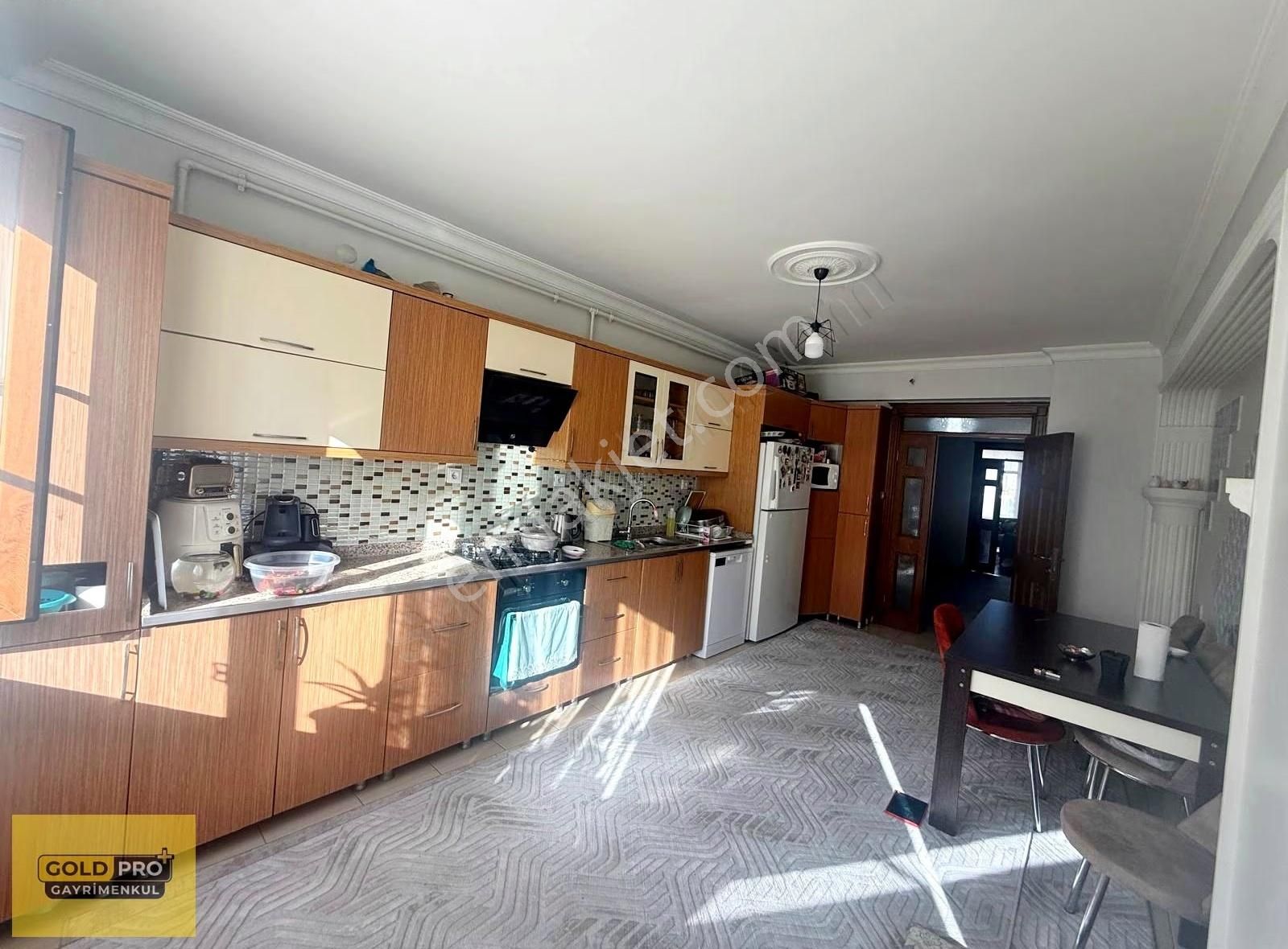 Diyarbakır Bağcılar'da Mahalesinde Satılık Lüx 4+1 Daire
