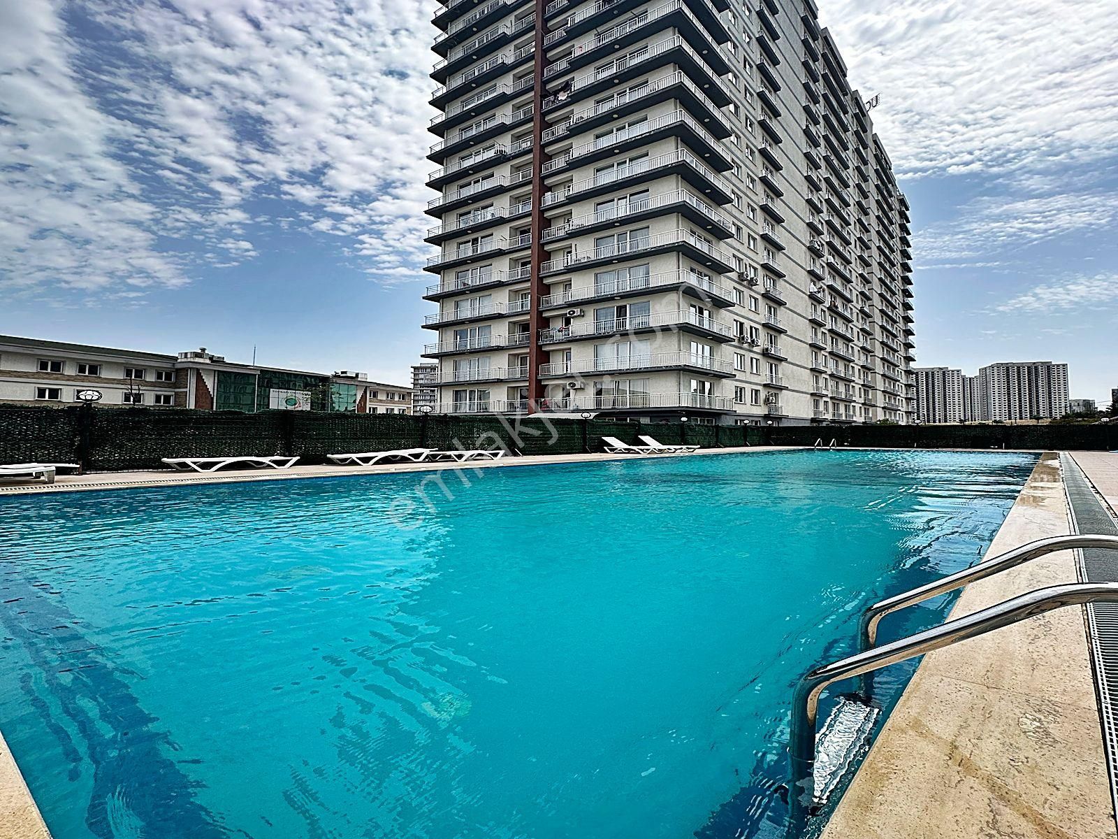 Merkezi Konumda Metrobüse Yakın 1+1 Site İçinde Lüks Daire !!! - Görsel 18