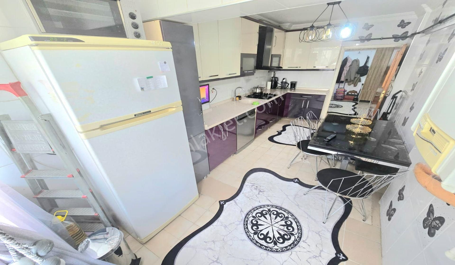 Kuşcağızda Cadde Üzerinde 3+1 Katta Masrafsız Yapılı - Görsel 6