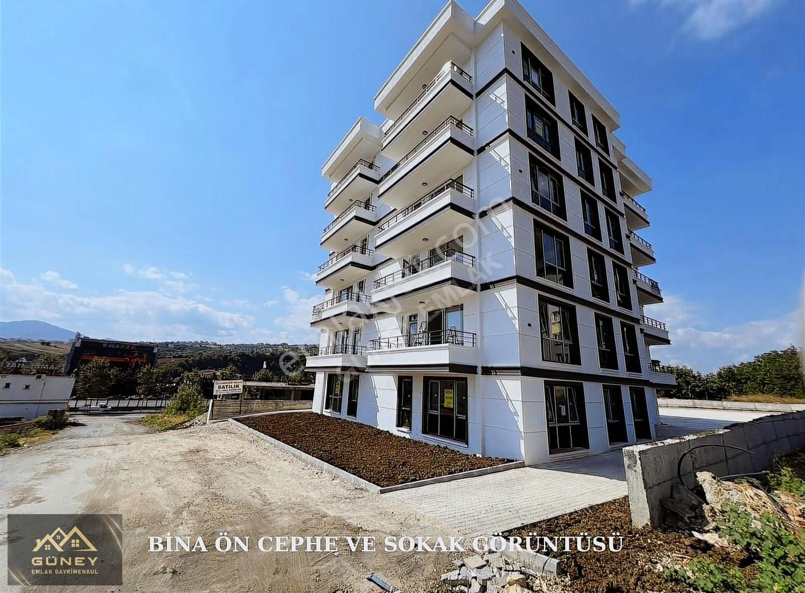 Derecik'de Satılık Sıfır İskanlı Ara Kat Lüks 3+1 Daire - Görsel 7