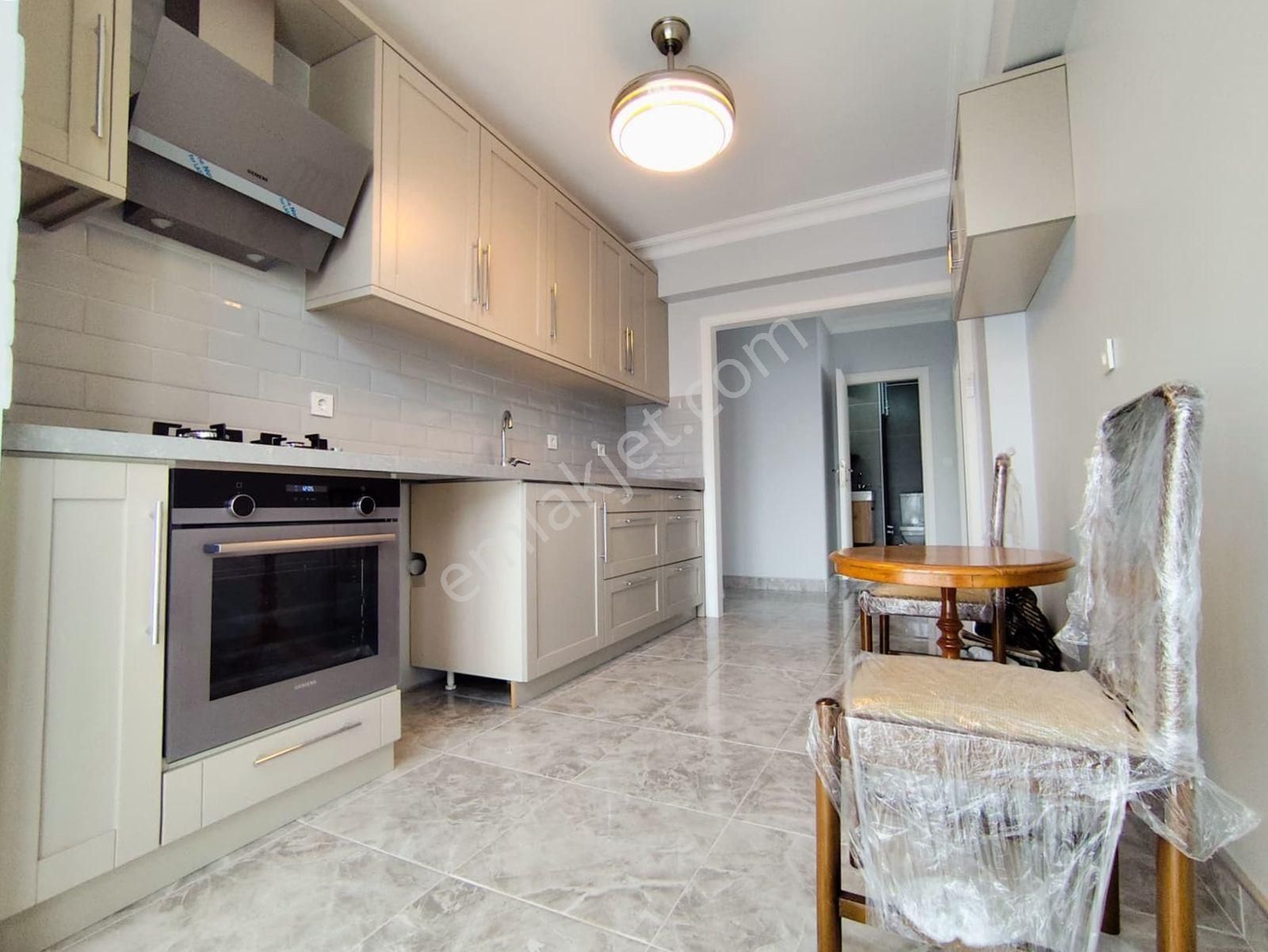 Mertcan Dan Cumhuriyet Mah İçi Full Yenilenmiş 2+1 Ankastreli - İskanlı - Görsel 14