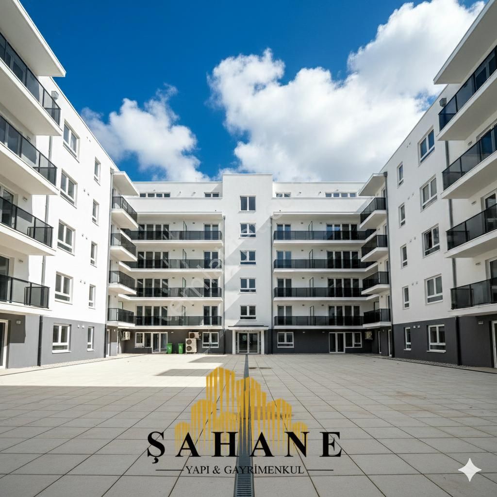 Güvenlikli Site İçi Metrobüse 5 Dakika Mesafede 2+1 Sıfır Daireler !!