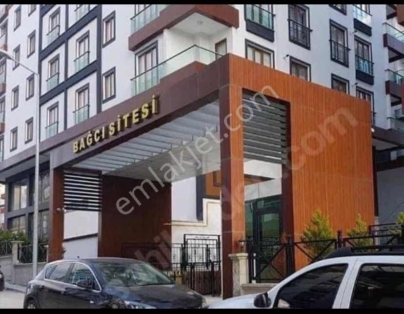 Ç.tepe Yolu Üzerinde Bağcı Sitesi'nde Satılık 3 + 1 Daire - Görsel 2