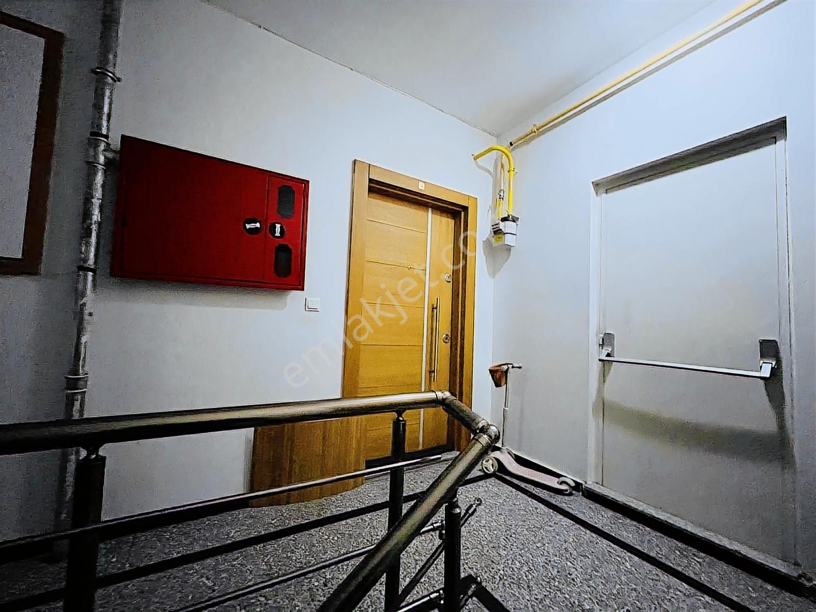 Ç.tepe Yolu Üzerinde Bağcı Sitesi'nde Satılık 3 + 1 Daire - Görsel 31