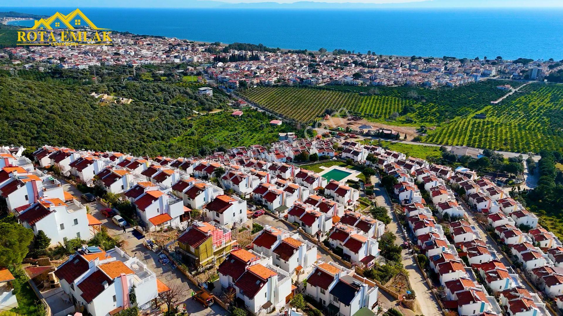 Rota Emlak'tan Gümüldürde Havuzlu Site İçinde Satılık 3+1 Villa - Görsel 31